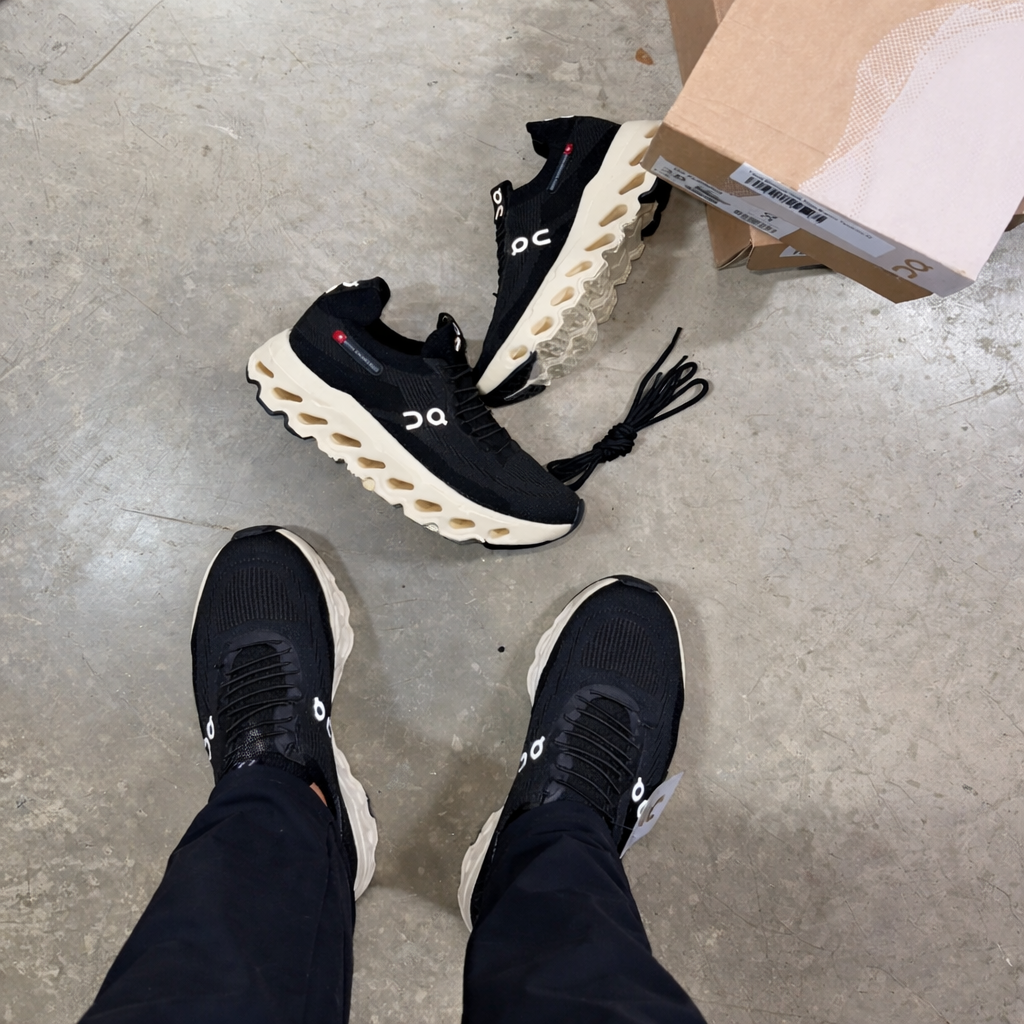 ênis On Cloud – Preto com Solado Bege