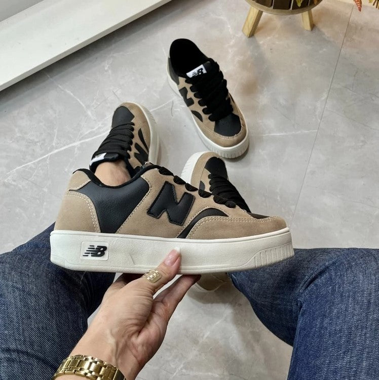 Tênis New Balance CT303 – Preto/Marrom