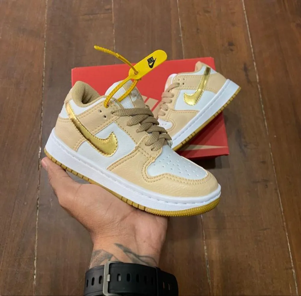 Tênis Dunk Low Metallic Gold - Infantil