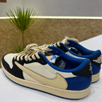 Air Jordan- Travis Scott ROYAL