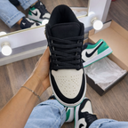 Tênis Air Jordan 1 Low - Verde/Preto