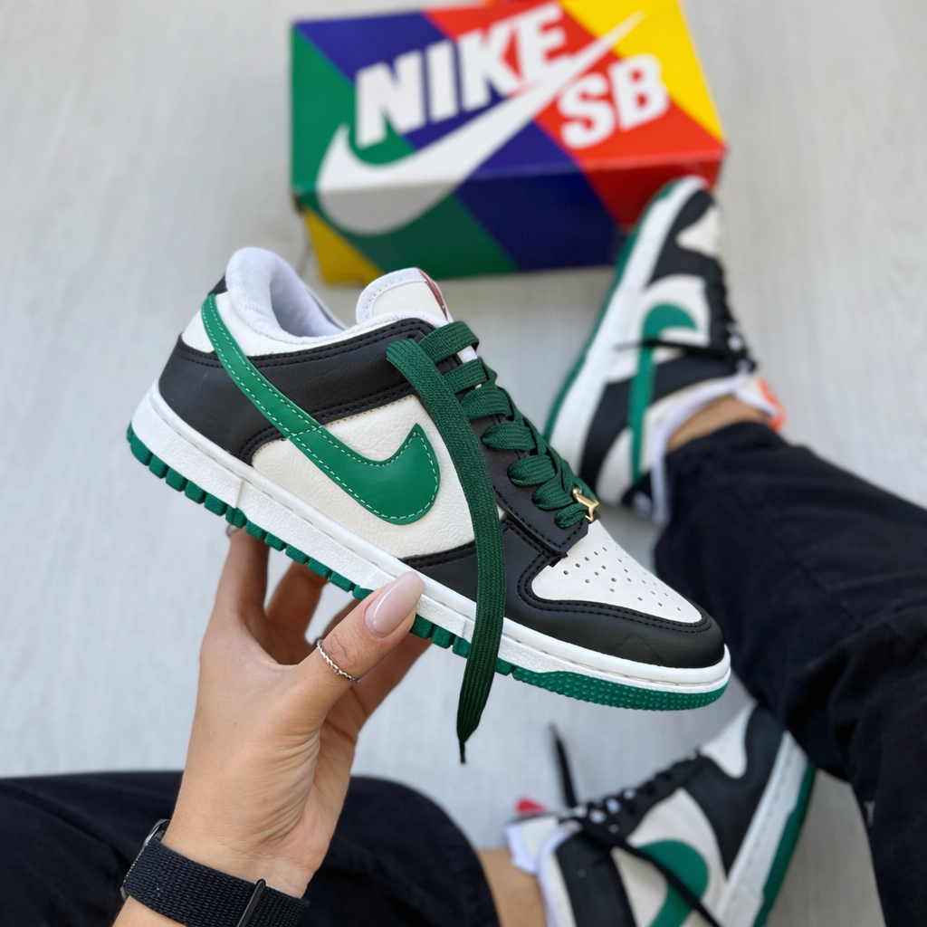 Tênis SB Dunk Low - Verde/Preto