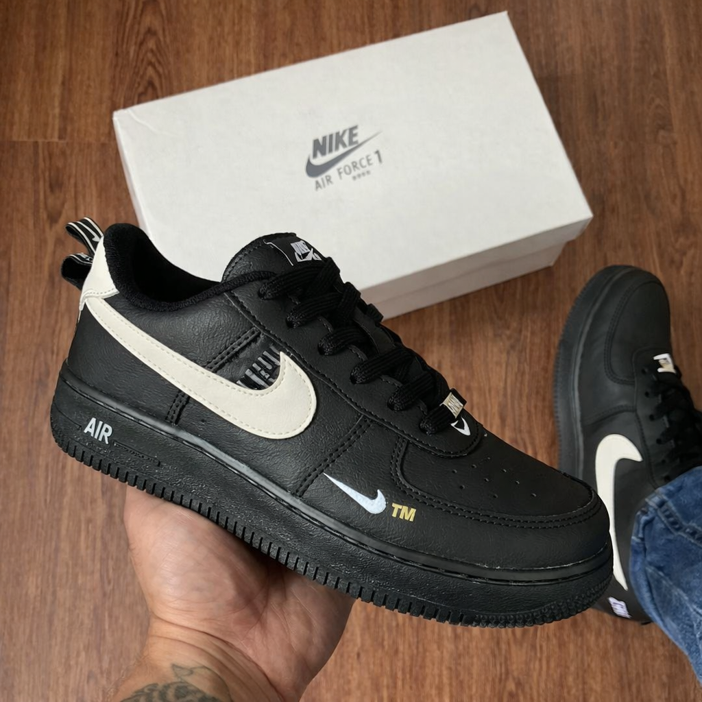 Tênis Air Force 1 - Utility Preto