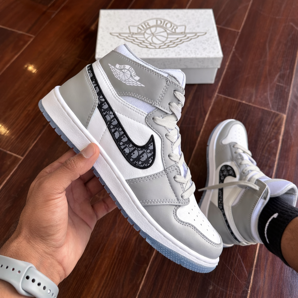 Tênis Air Jordan 1 DIOR