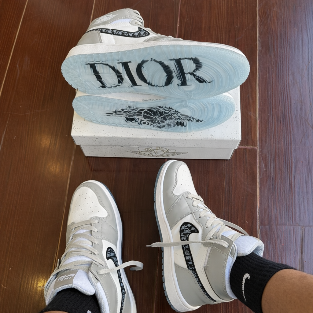 Tênis Air Jordan 1 DIOR