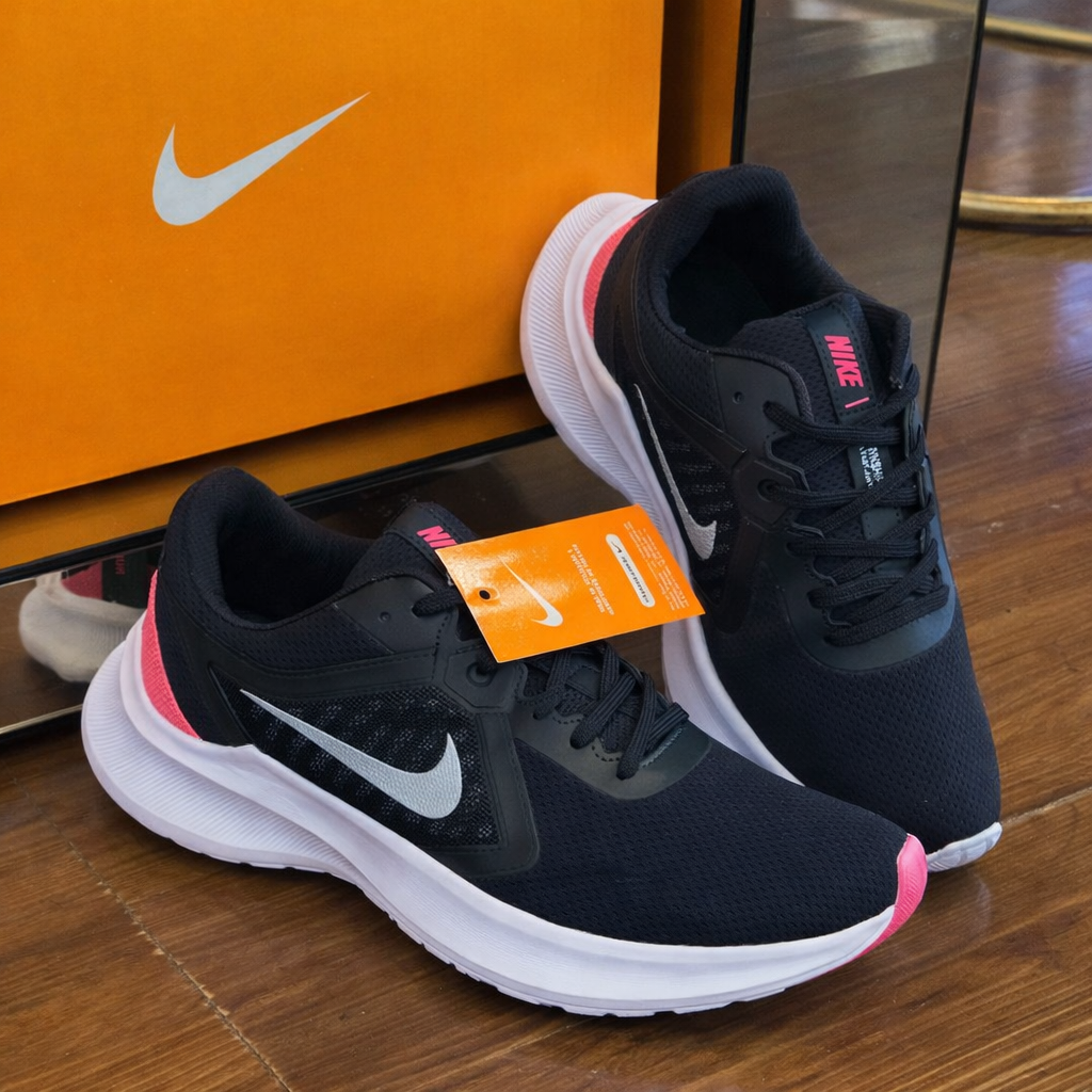 Tênis running Esportivo - preto pink
