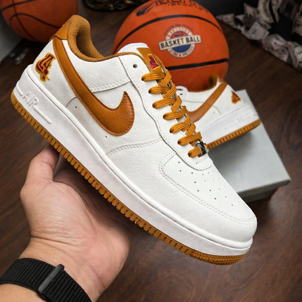 Tênis Air Force Lakers- Caramelo