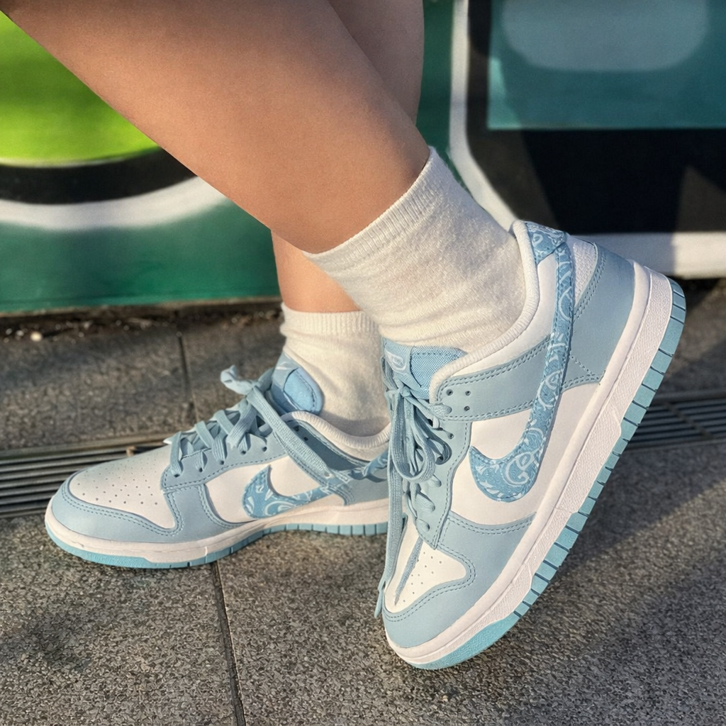 Tênis SB Dunk Low - Azul Textura