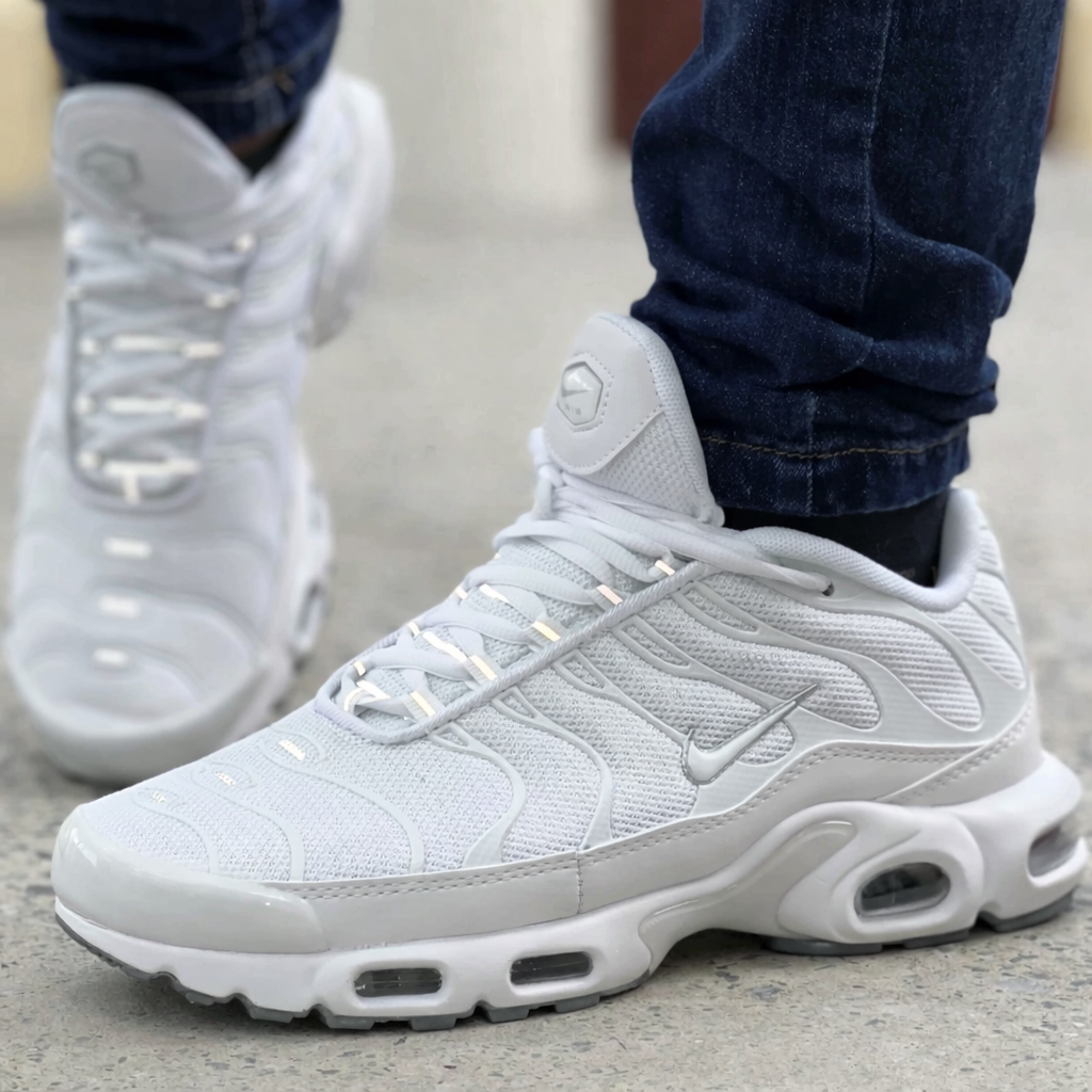 Tênis Air Max Plus TN - Branco