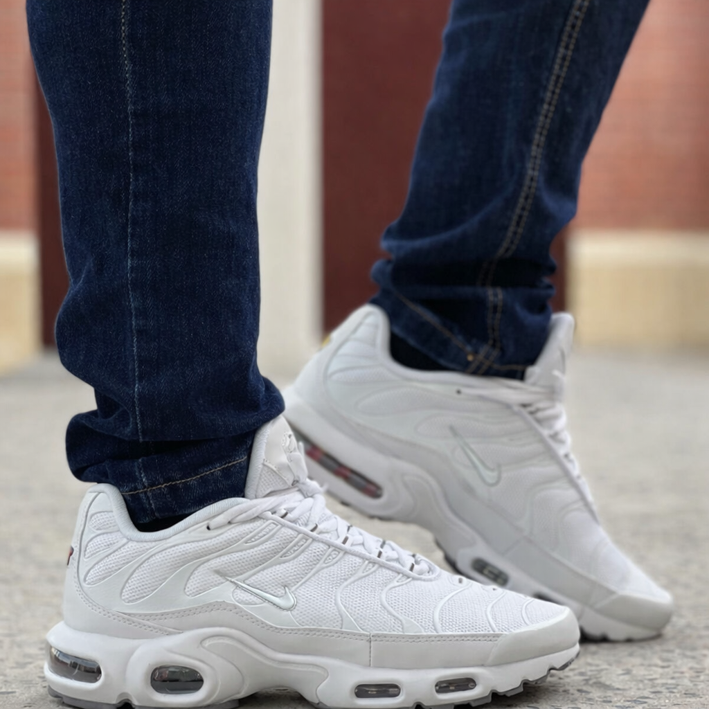 Tênis Air Max Plus TN - Branco