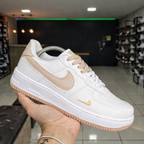 Tênis Air Force 1 - Branco/Amendoa