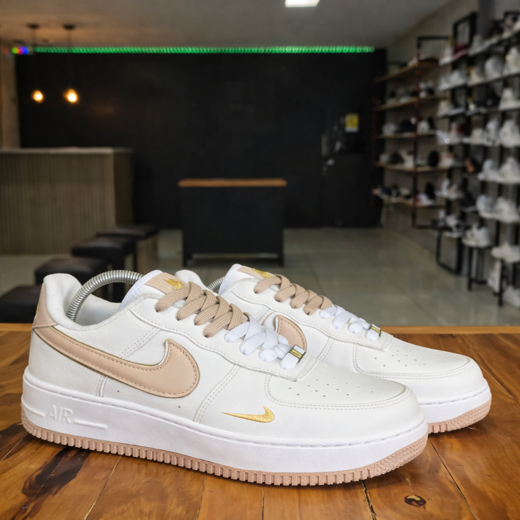 Tênis Air Force 1 - Branco/Amendoa