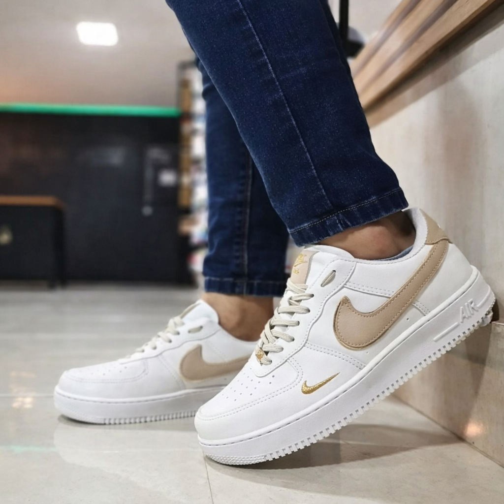 Tênis Air Force 1 - Branco/Amendoa