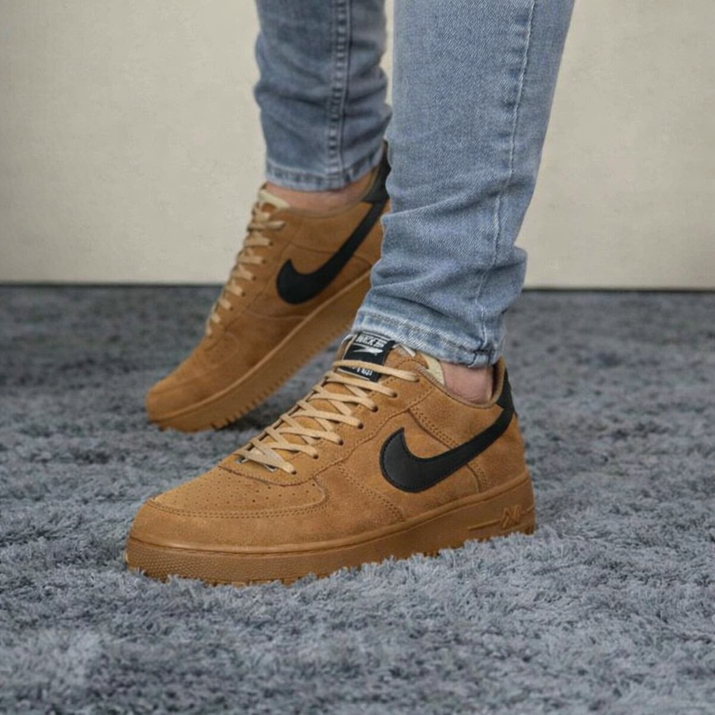 Tênis Air Force 1 Velvet - Caramelo