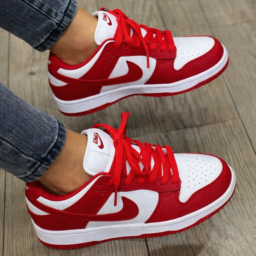 Tênis SB Dunk Low - Vermelho