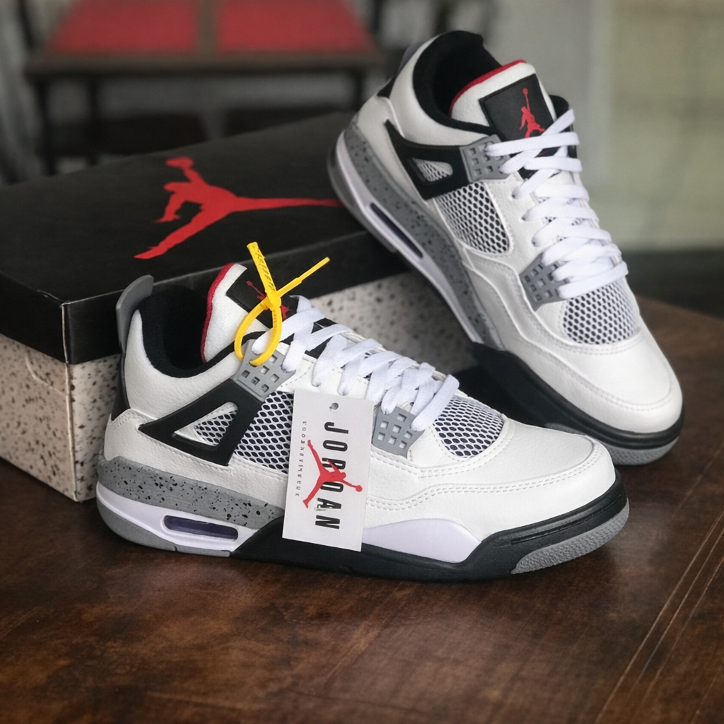 Tênis Air Jordan Retro 4 - Branco/Cimento