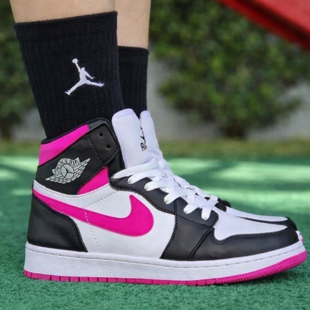 Tênis Air Jordan 1 - Rosa