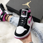 Tênis Air Jordan 1 - Rosa