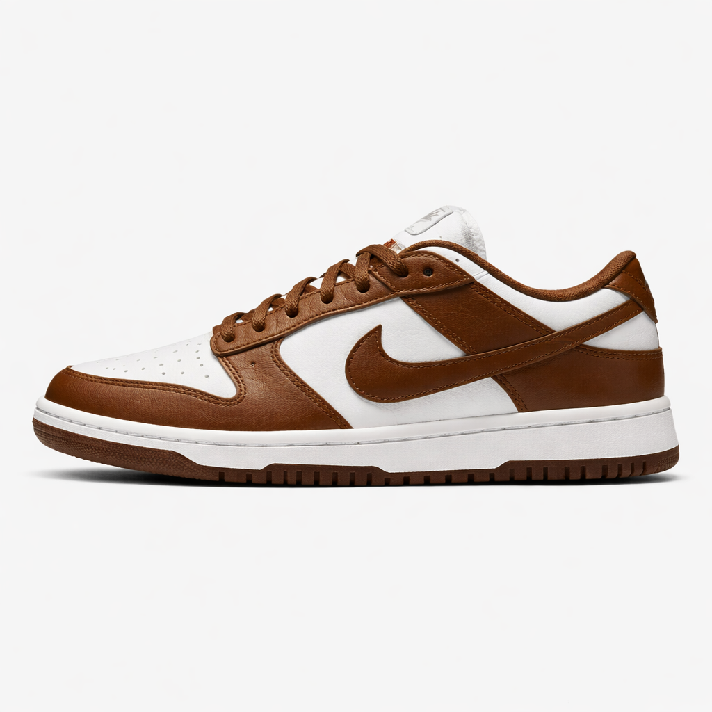 Tênis SB Dunk Low - Caramelo/Branco