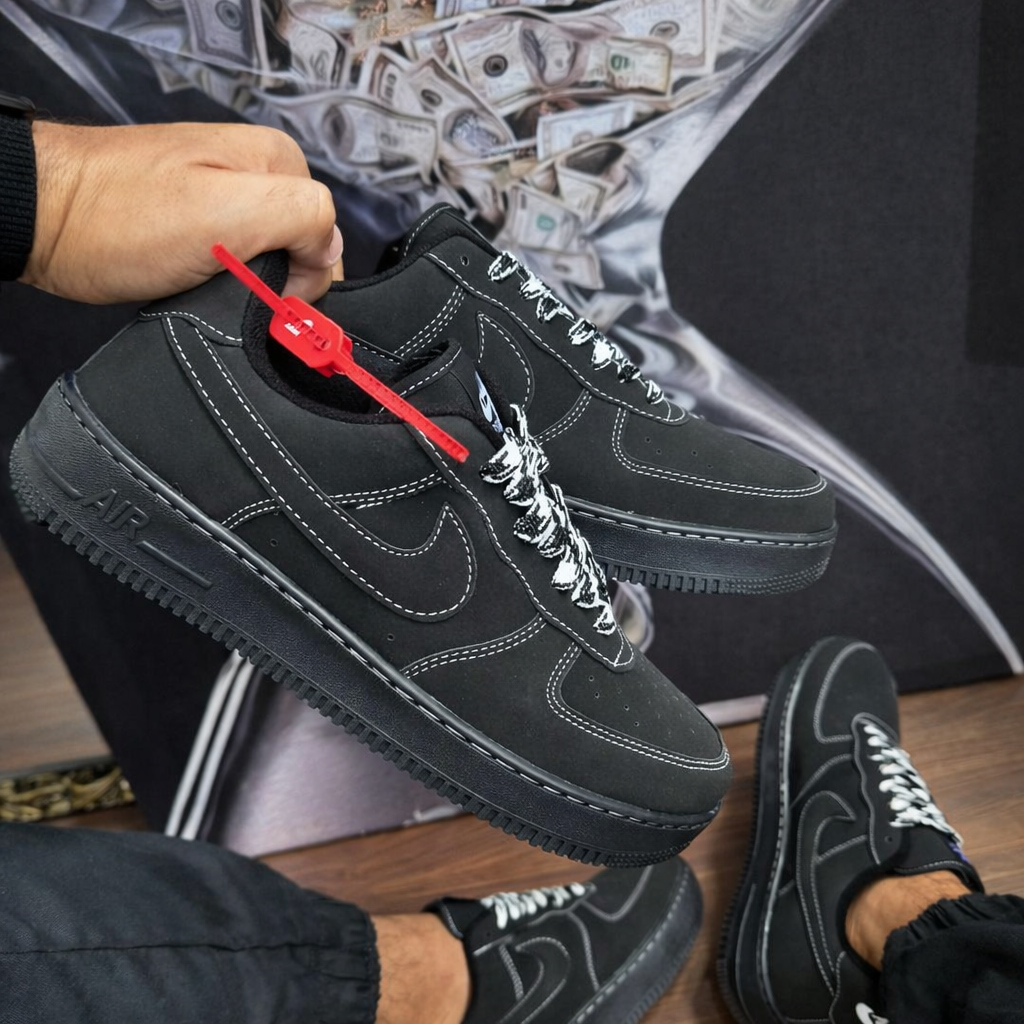 Tênis Air Force 1 -trevis preto