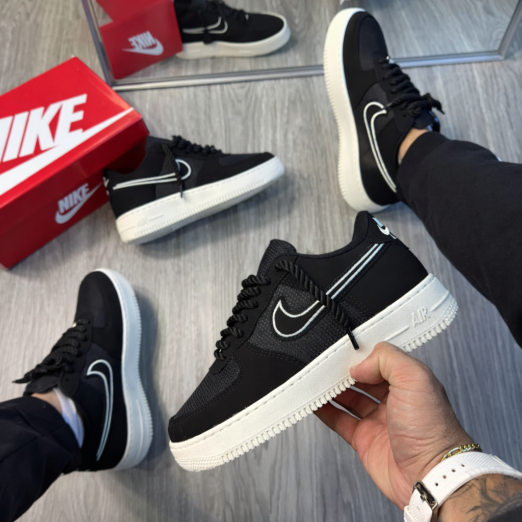 Tenis Air Force 1 - Preto Marfim