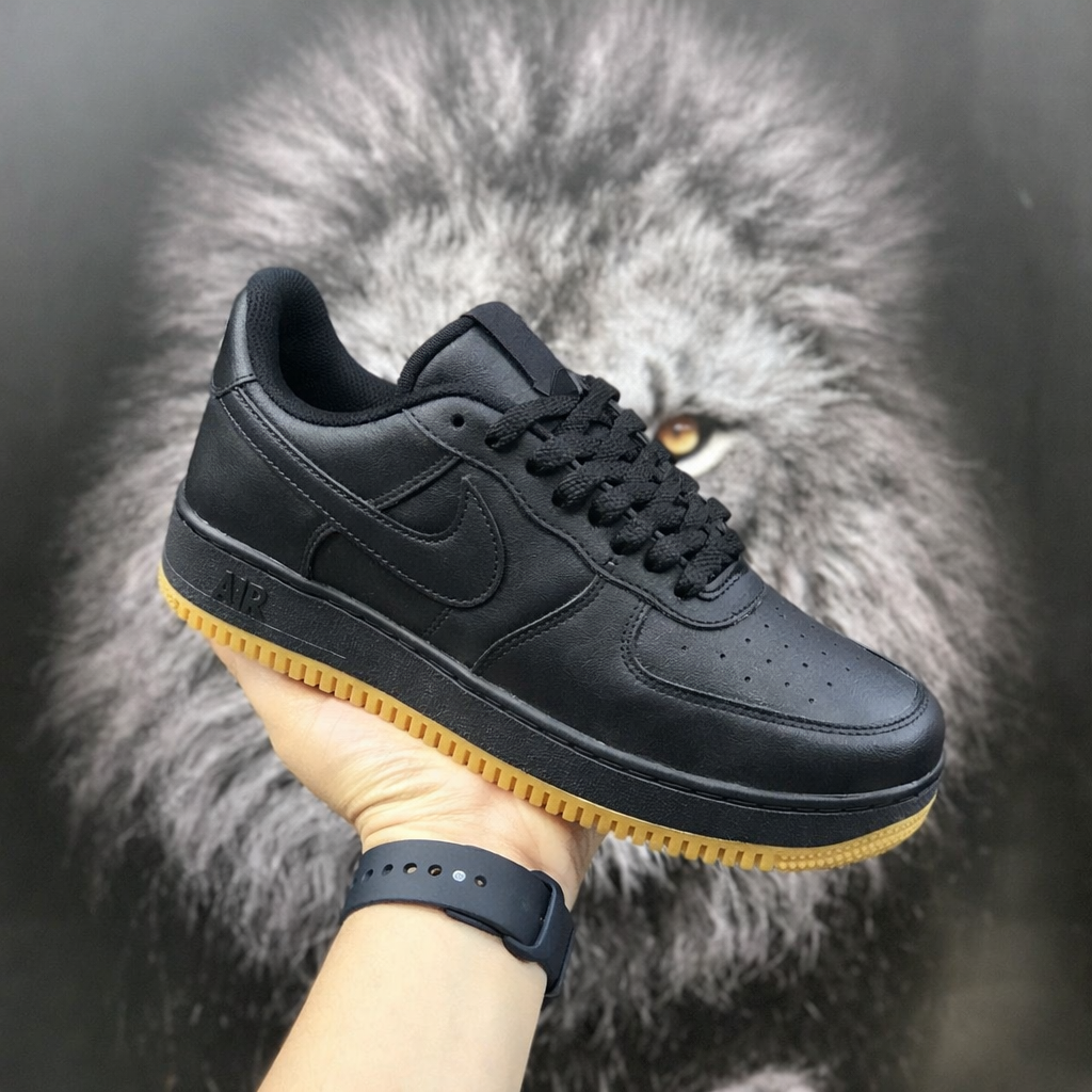 Tênis Air Force 1 - All Black Caramelo