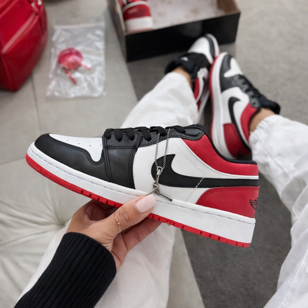 Tênis Air Jordan 1 Low - Tricolor