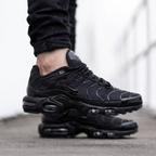 Tênis Air Max Plus TN - Preto