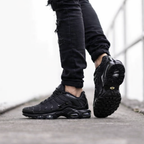 Tênis Air Max Plus TN - Preto