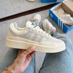 Tênis Adidas Campus bad bunny - cinza/branco