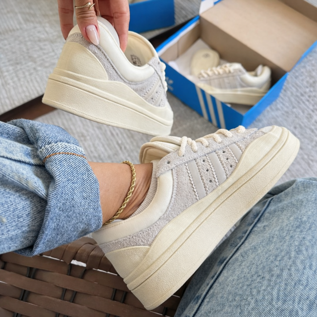 Tênis Adidas Campus bad bunny - cinza/branco