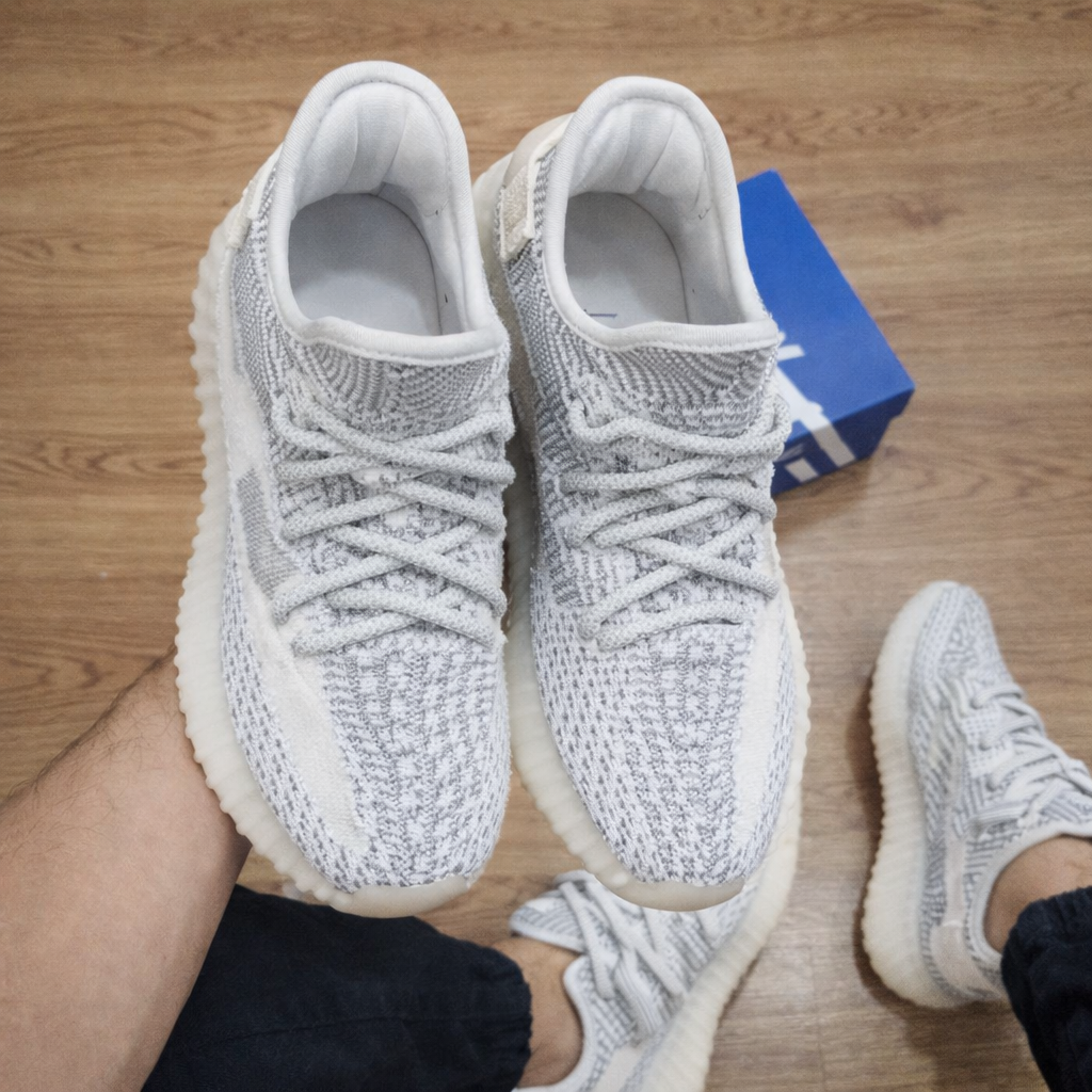 Tênis Yeezy Boost 350 - V2 Branco