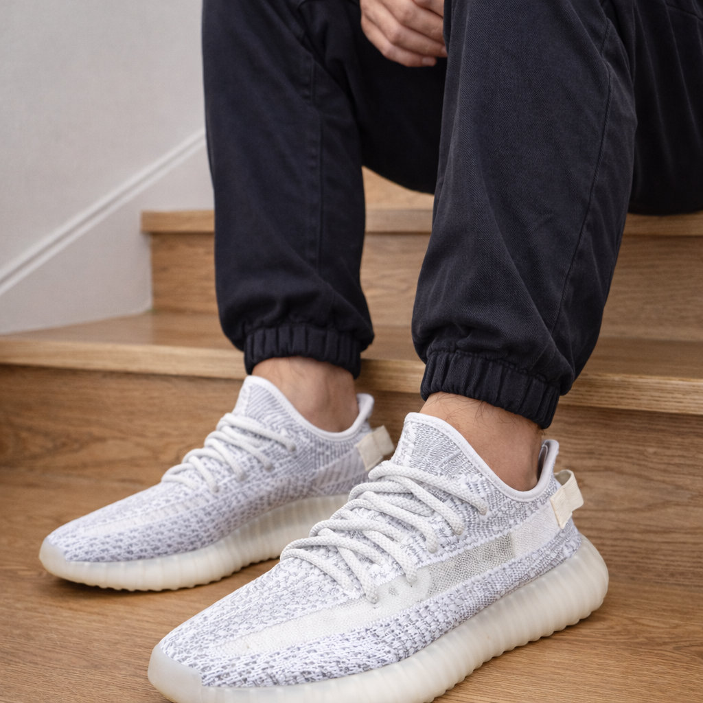 Tênis Yeezy Boost 350 - V2 Branco