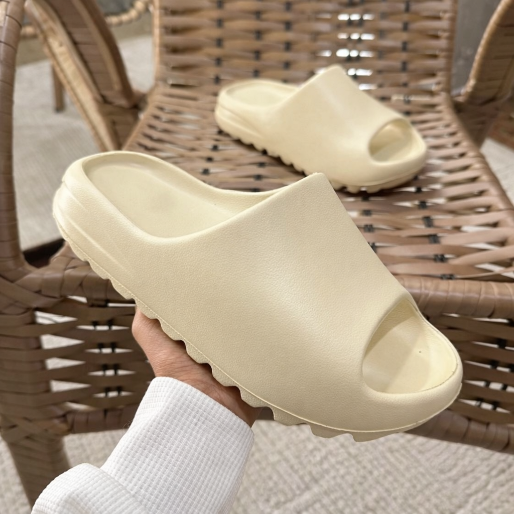 Chinelo Slide Yeezy - Bege
