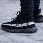 Tênis Yeezy Boost 350 - v2 Oreo