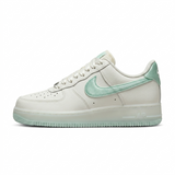 Nike Air Force One – Off / Verde Metálico Linha Luxo
