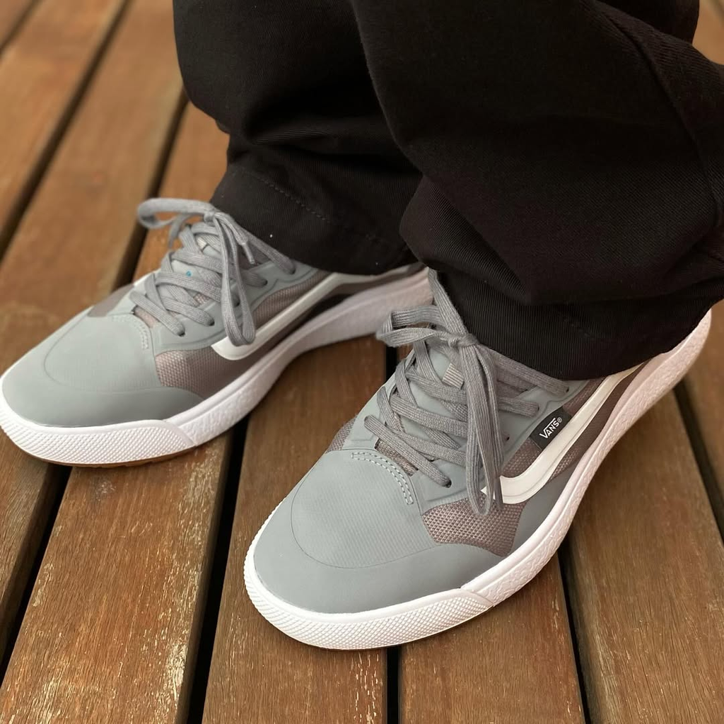 Tênis Ultrarange Exo SE - Branco/Cinza