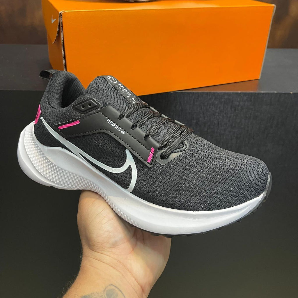 Tênis Nike Pegasus 40 Pro Preto/Rosa