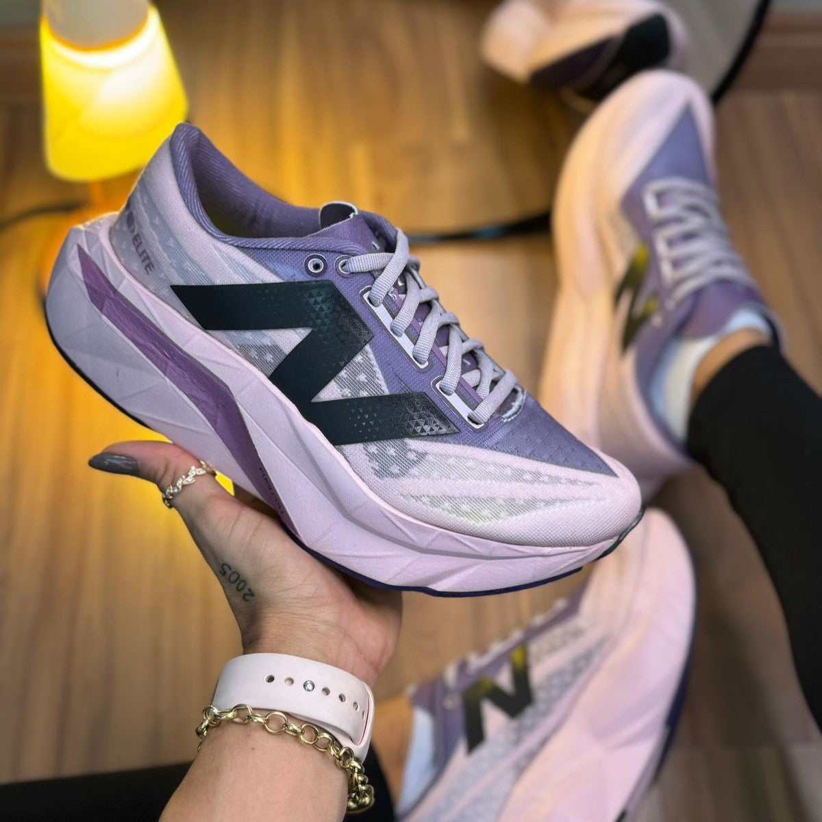 Tênis New Balance FuelCell Rebel V5