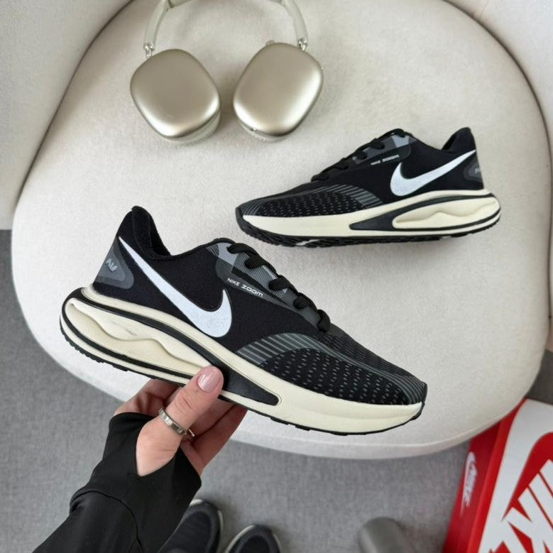 Tênis Nike Air Zoom Preto/Branco