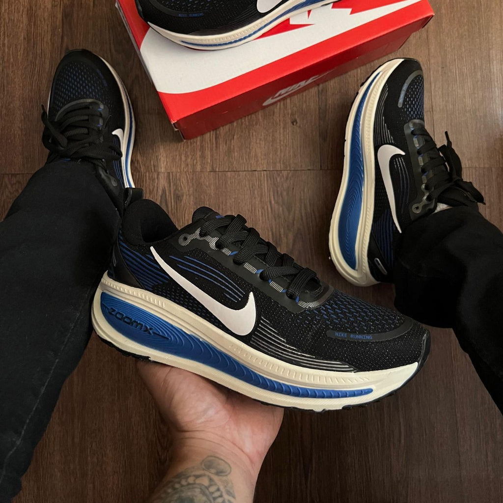 Tênis Nike ZoomX Vomero 18 – Preto/Azul