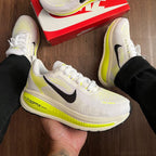 Tênis Nike ZoomX Vomero 18 – Branco/Volt