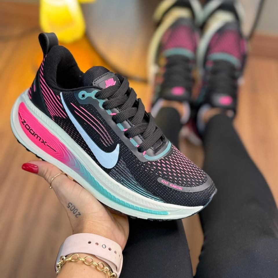 Tênis Nike ZoomX Vomero 18 Preto/Rosa/Verde Premium
