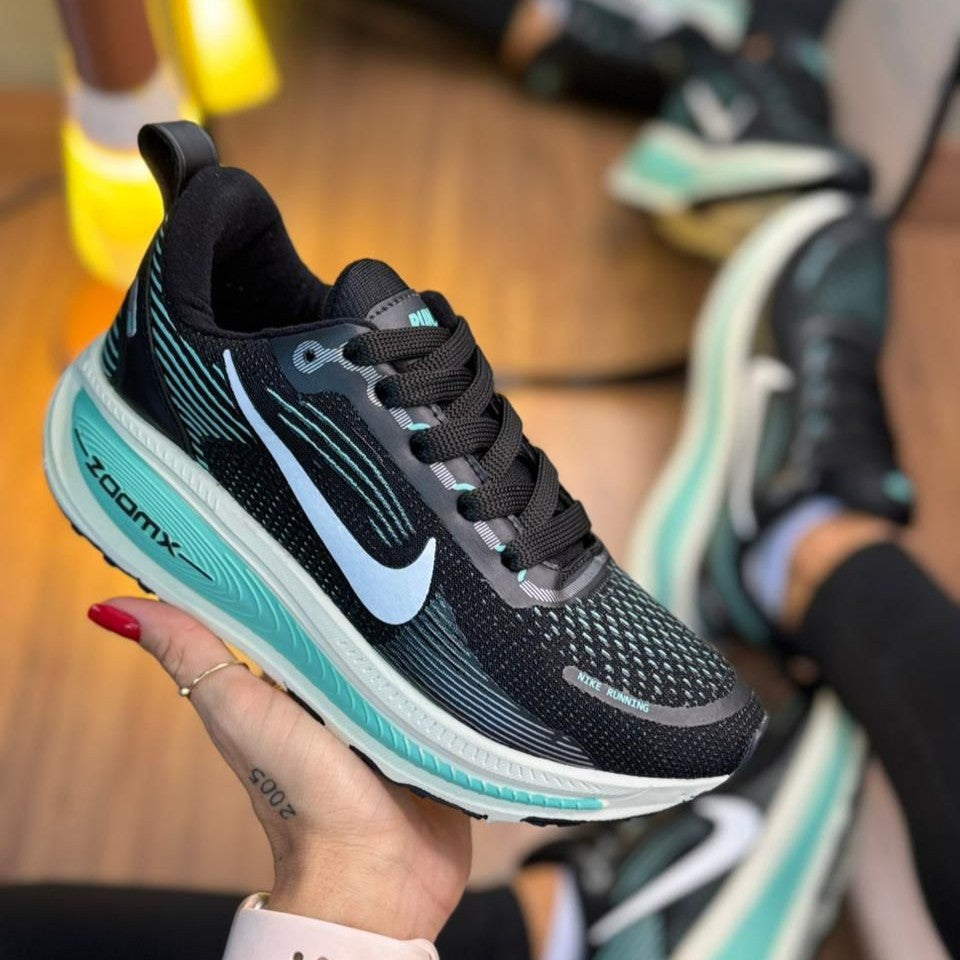 Tênis Nike ZoomX Vomero 18 Preto/Verde Premium