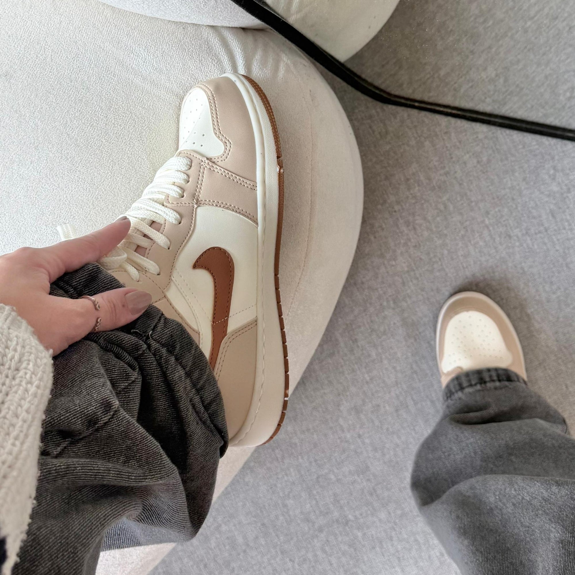 Tênis Nike Air Jordan High – Marfim / Rose / Marrom