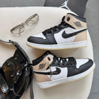 Tênis Nike Air Jordan High – Preto / Branco / Rose Premium