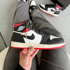Tênis Nike Air Jordan High – Branco / Preto / Vermelho Premium