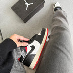 Tênis Nike Air Jordan High – Branco / Preto / Vermelho Premium