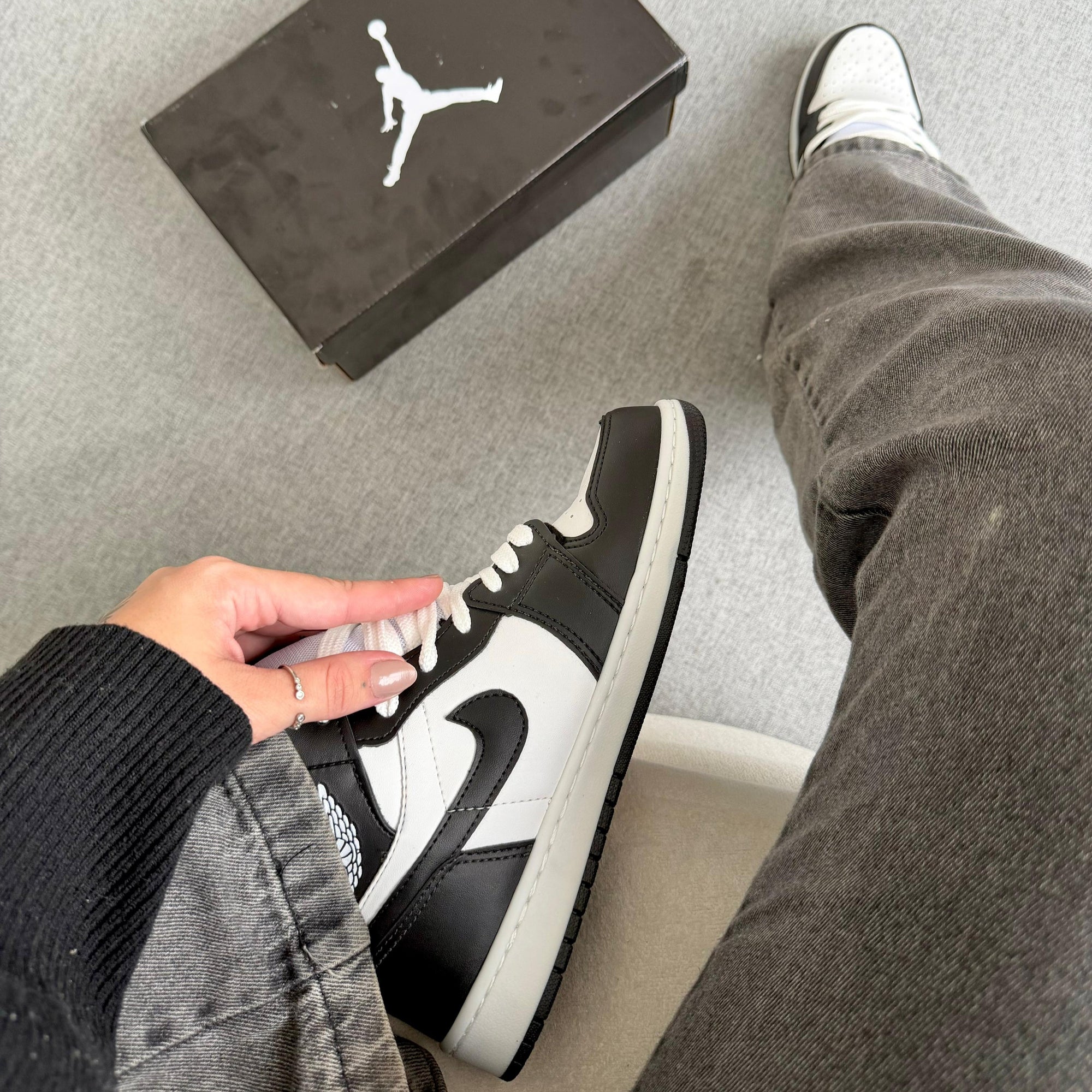 Tênis Nike Air Jordan High – Branco / Preto Premium