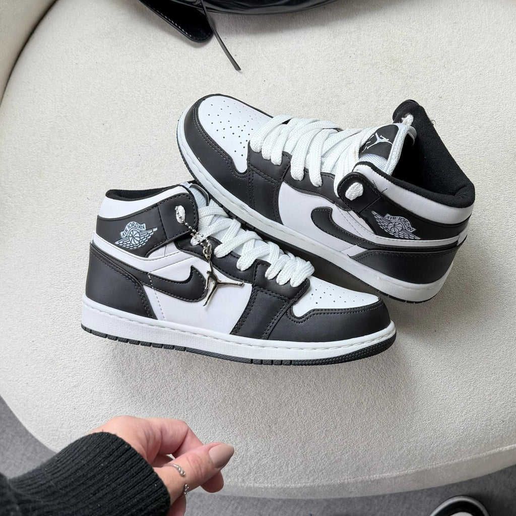 Tênis Nike Air Jordan High – Branco / Preto Premium